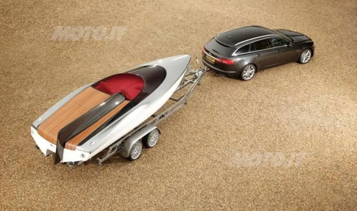 Jaguar Speedboat (3)