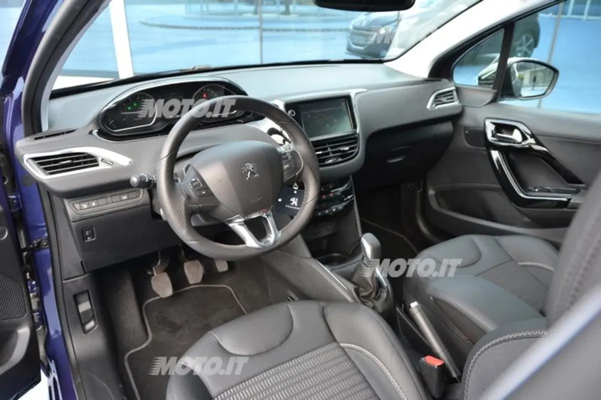 Peugeot 208: ottimi riscontri commerciali in Italia (9)