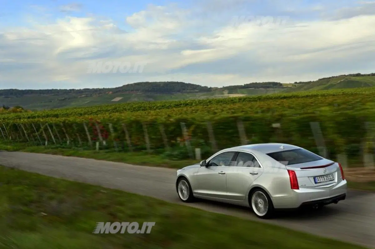 Cadillac ATS (17)