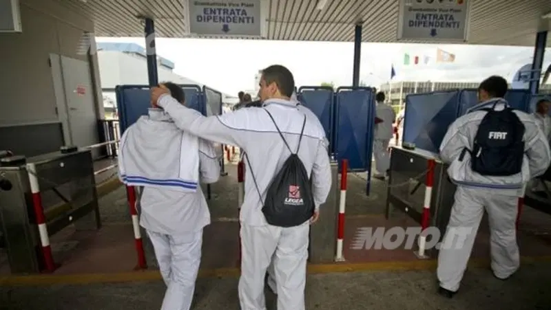 Fiat: riassunti a Pomigliano i 19 operai della Fiom