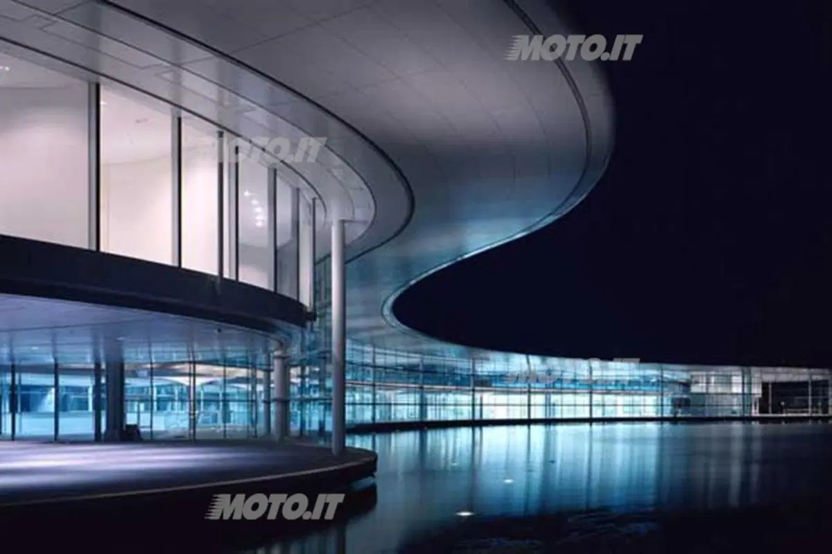 Il team McLaren è il primo a ricevere il Carbon Trust Standard in F1 (5)