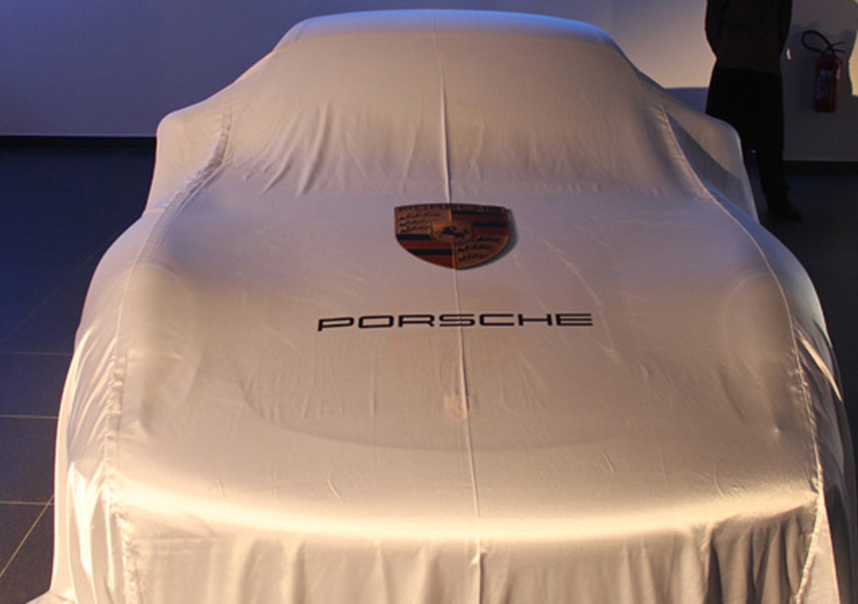 Porsche: un inedito modello a Los Angeles. &Egrave; la nuova Cayman?