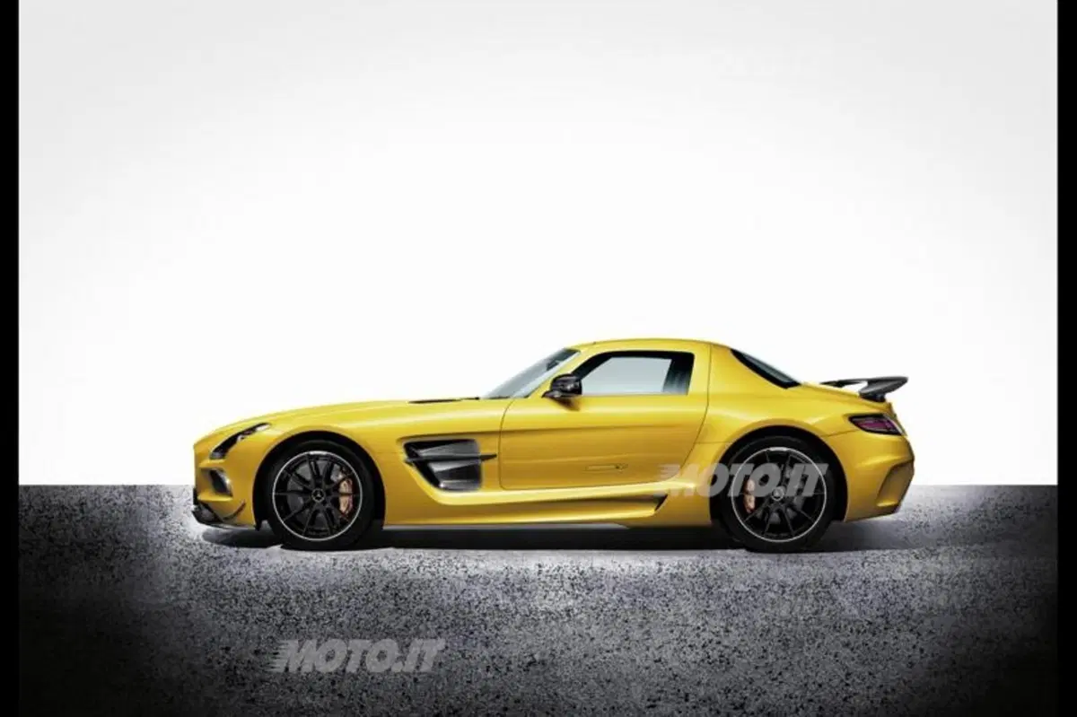 Mercedes-Benz SLS AMG Black Series (2)