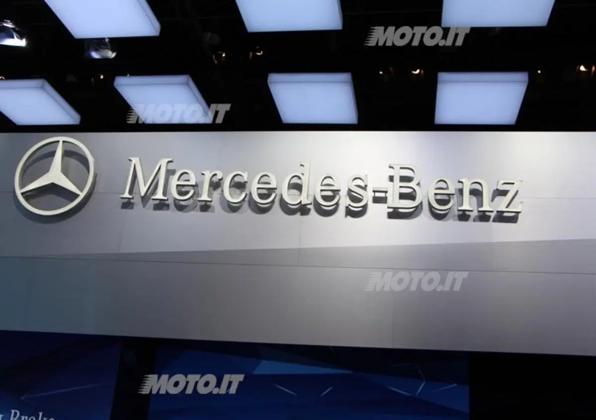 Mercedes-Benz: siglata collaborazione con il Governo ungherese