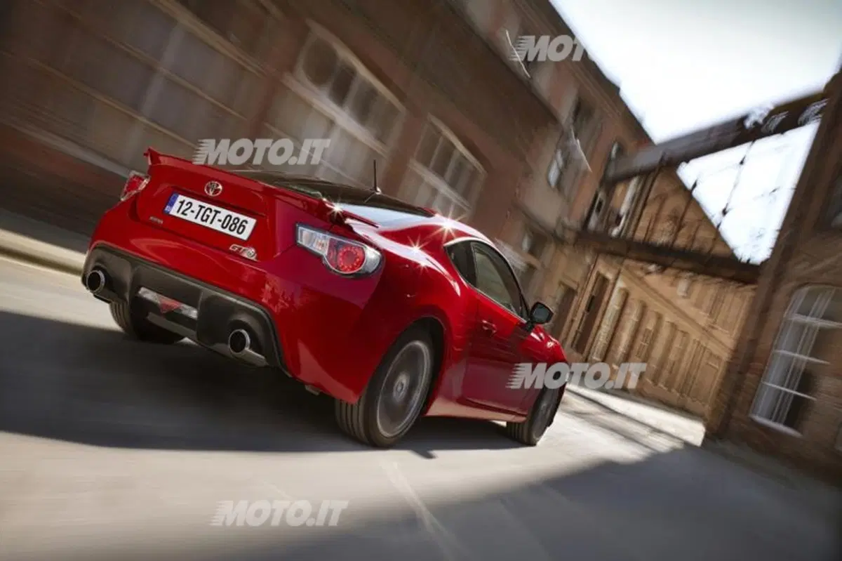 Toyota GT86: al vaglio una versione dotata del KERS (3)