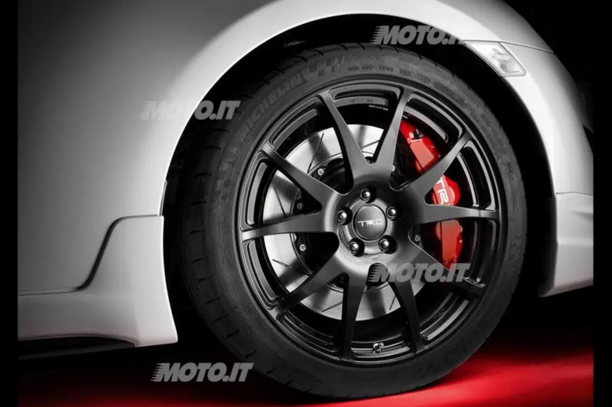 Toyota GT86: al vaglio una versione dotata del KERS (10)