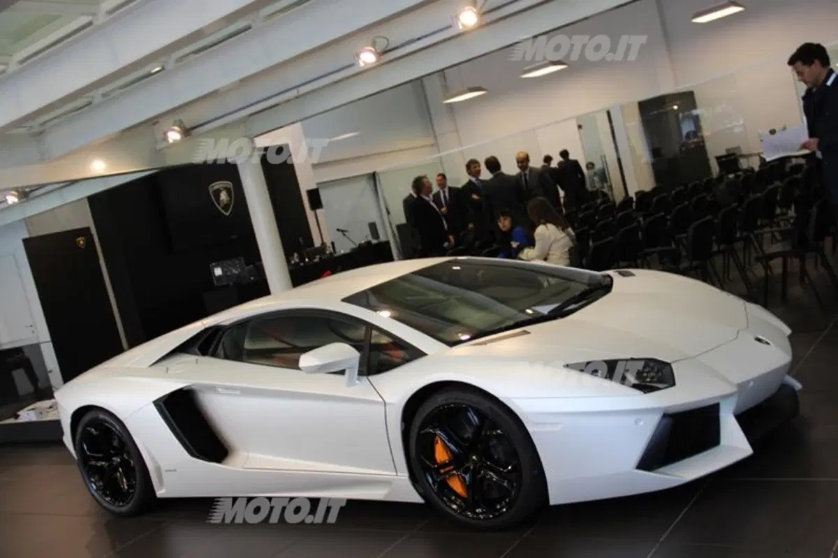 Lamborghini e il Ministero dell’Ambiente insieme per ridurre la CO2 (12)