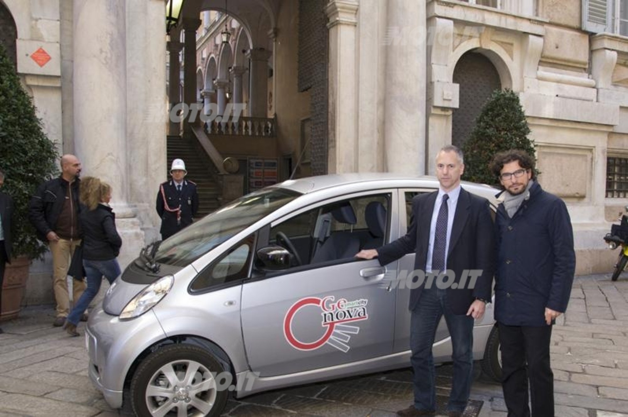 Una Peugeot iOn per il Comune di Genova