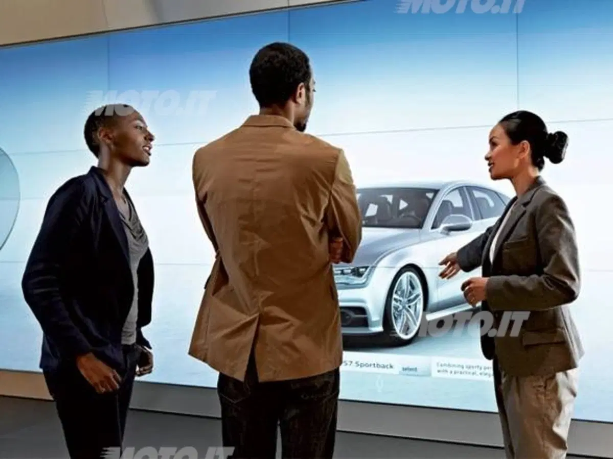 Audi City: a Londra la prima concessionaria virtuale (2)