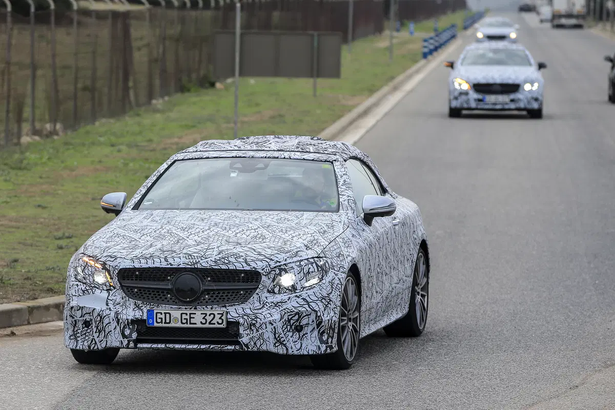 Mercedes Classe E Coupé/Cabrio: nuove foto durante i test
