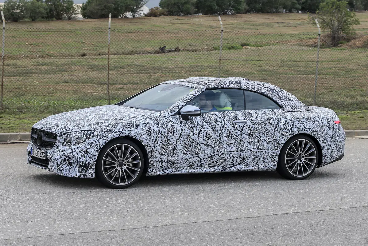 Mercedes Classe E Coupé/Cabrio: nuove foto durante i test (6)