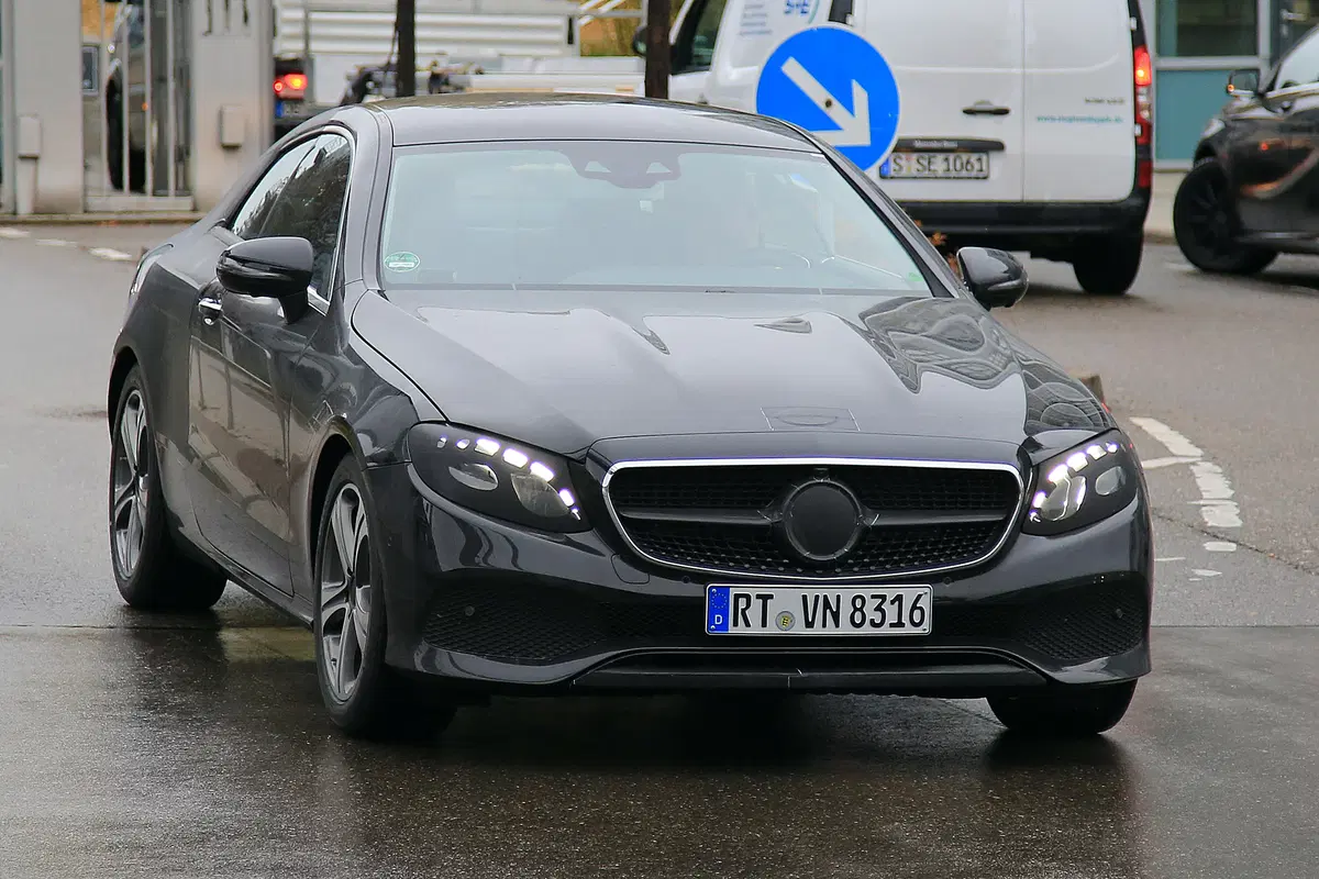 Mercedes Classe E Coupé/Cabrio: nuove foto durante i test (10)