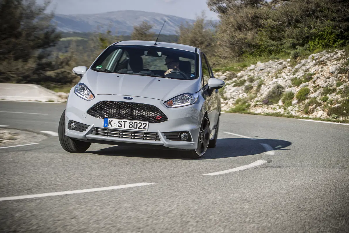 Ford Fiesta ST200: la più potente di sempre [Video] (4)