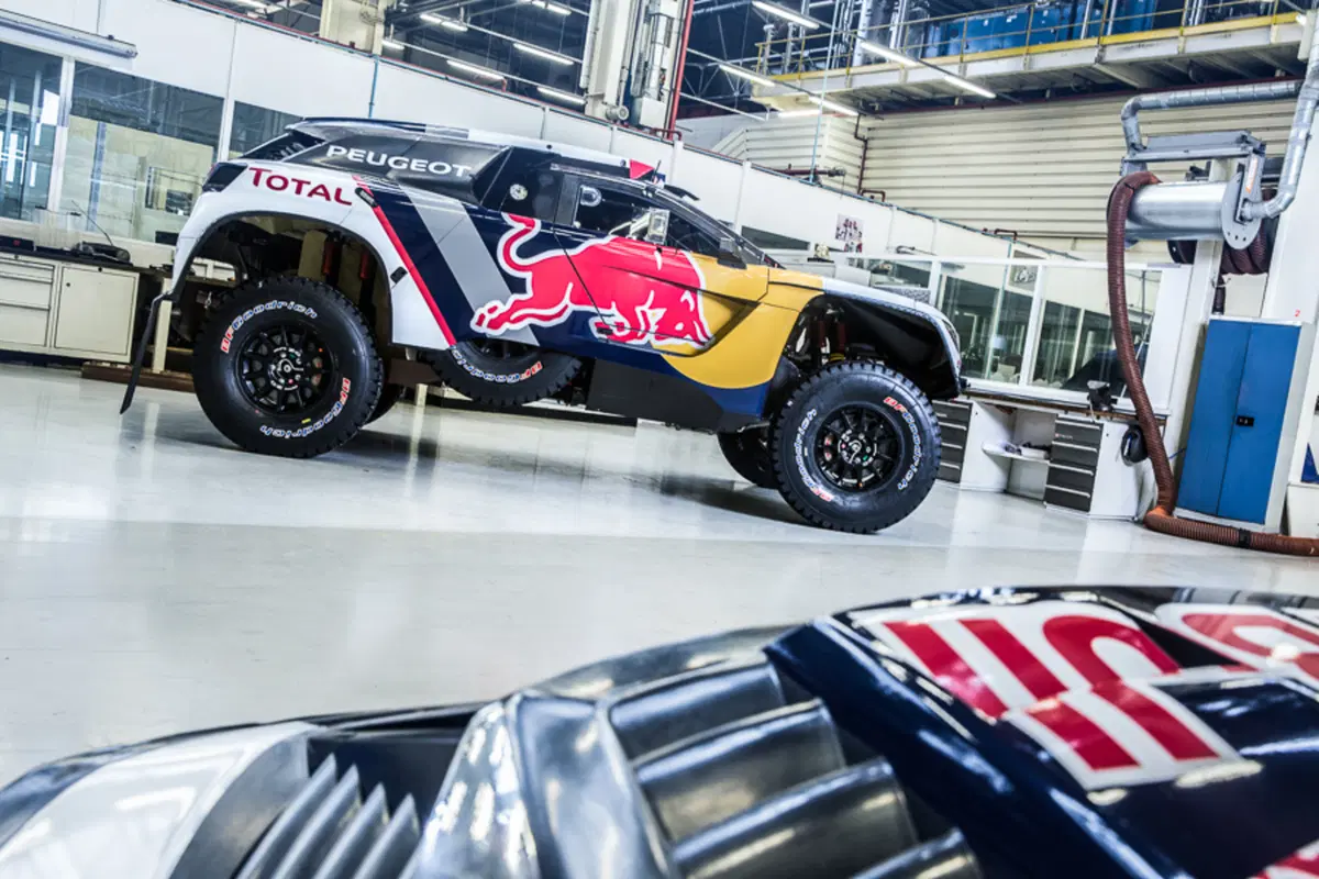 Dakar 2017: Peugeot 3008 DKR, ecco la livrea