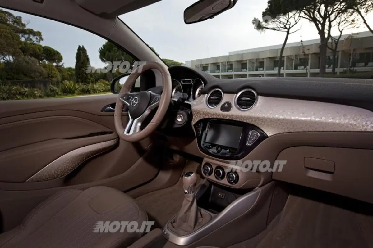 Tutte le Opel Adam che vuoi (8)