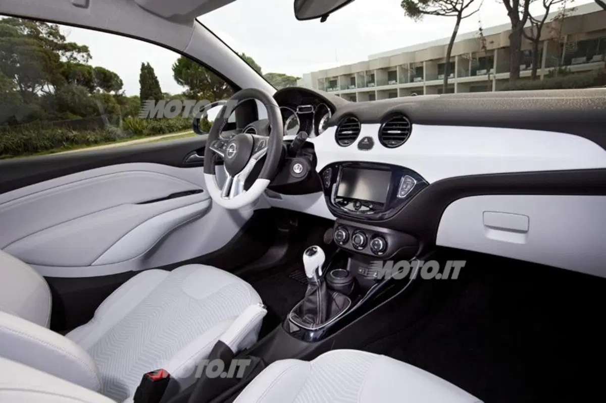 Tutte le Opel Adam che vuoi (24)