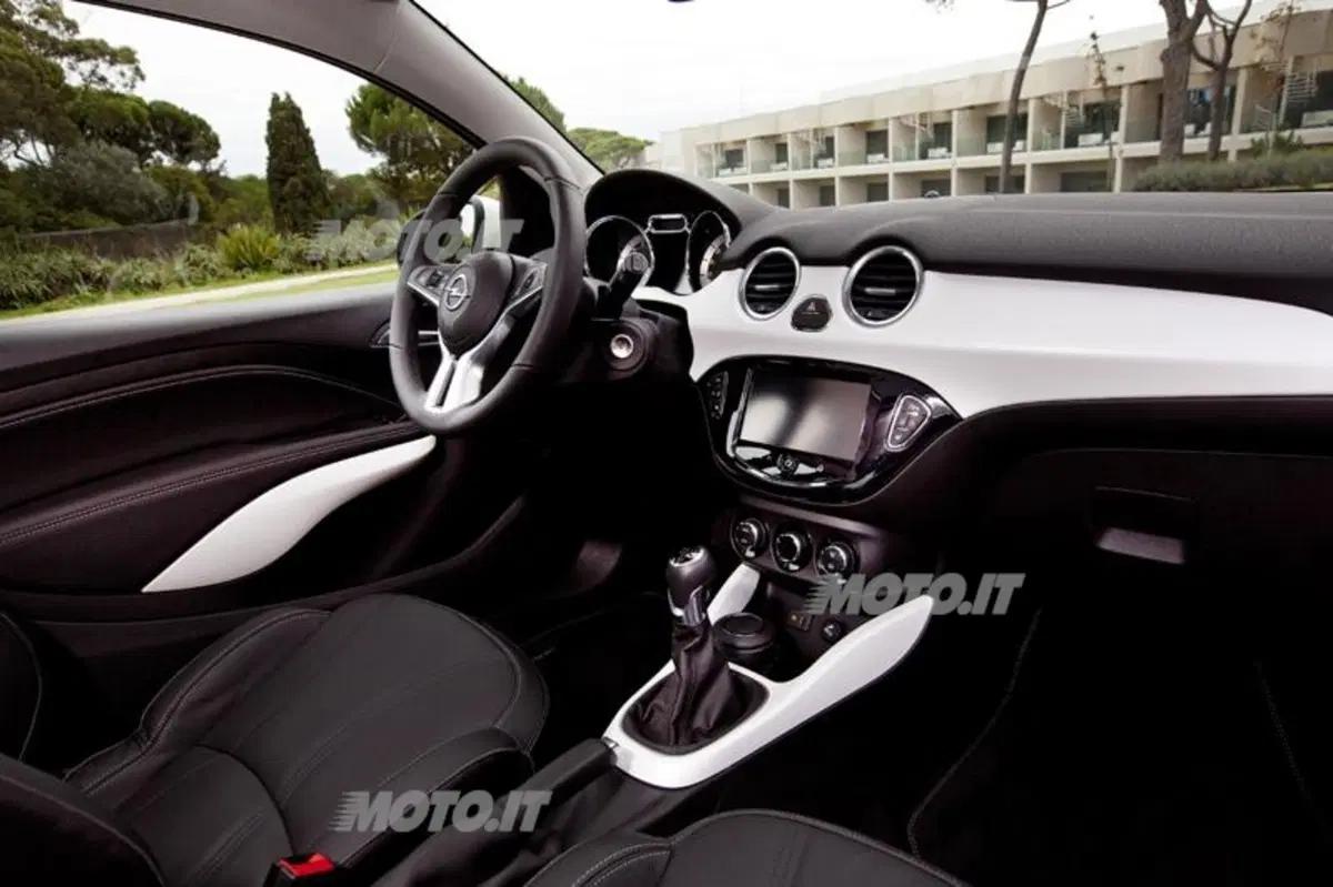 Tutte le Opel Adam che vuoi (40)