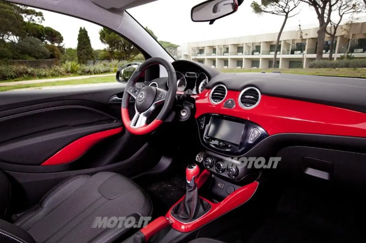 Tutte le Opel Adam che vuoi (46)