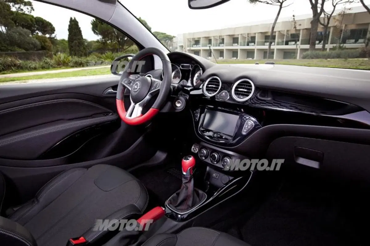 Tutte le Opel Adam che vuoi (48)