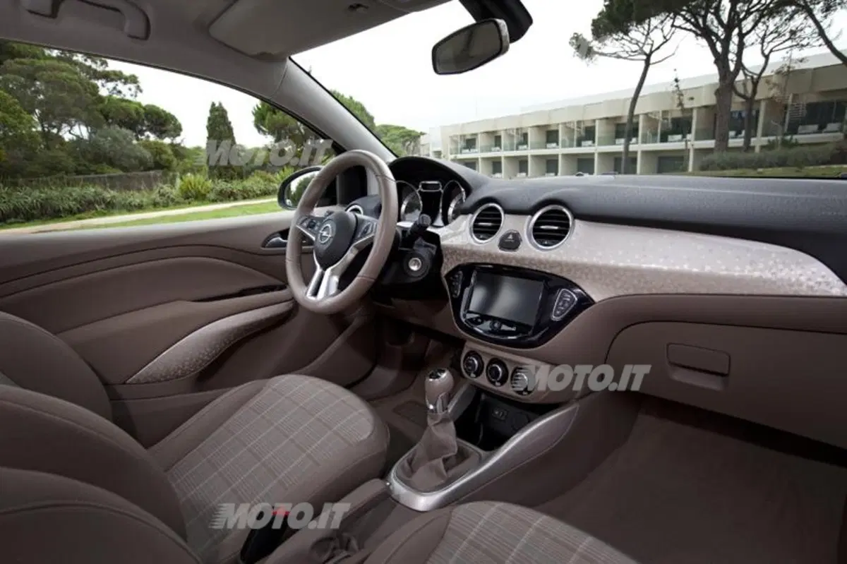 Tutte le Opel Adam che vuoi (52)