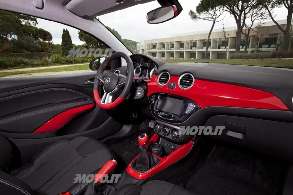 Tutte le Opel Adam che vuoi (54)