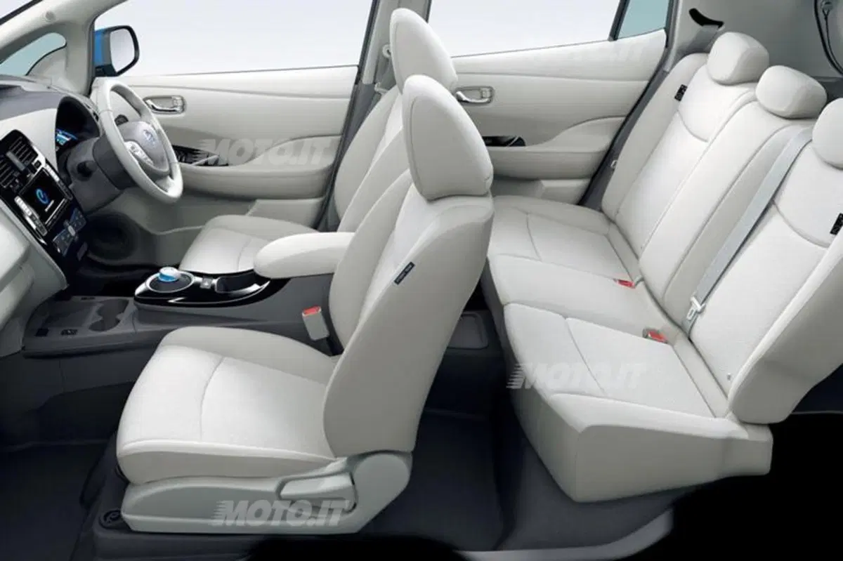 Nissan Leaf: debutto giapponese per la seconda generazione (9)