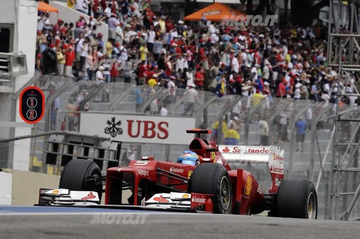 F1 GP Brasile: Hamilton domina le qualifiche (4)