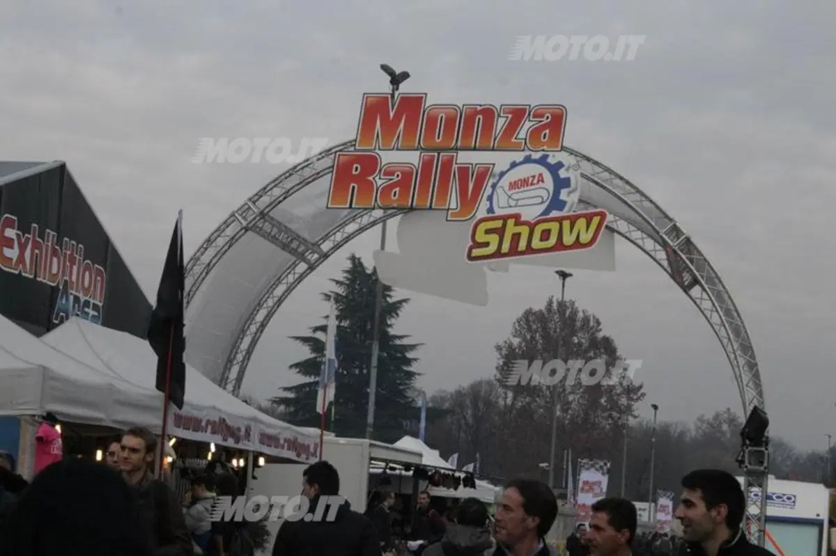 Valentino Rossi su Ford Fiesta WRC al Monza Rally Show 2012 (12)