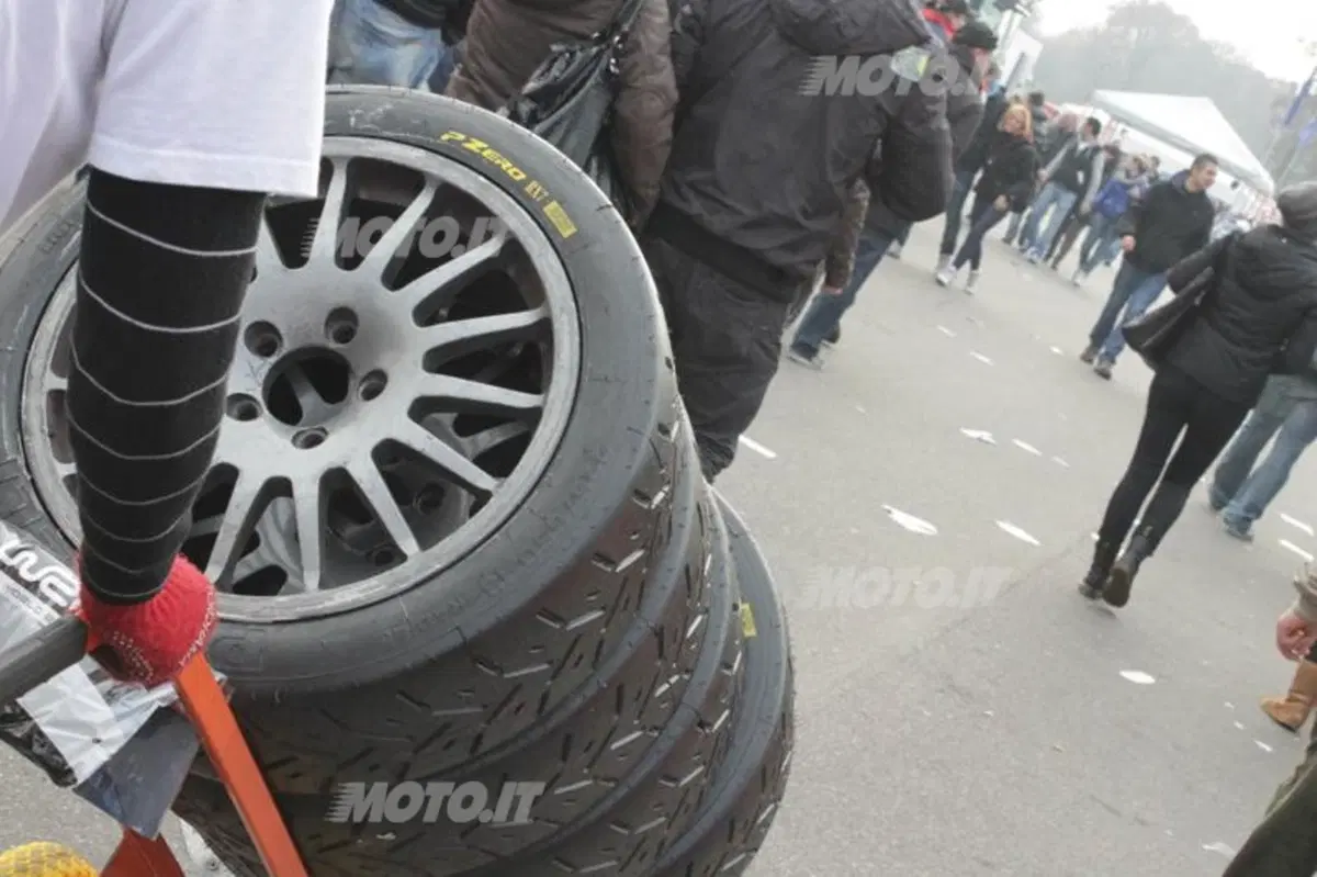 Valentino Rossi su Ford Fiesta WRC al Monza Rally Show 2012 (29)