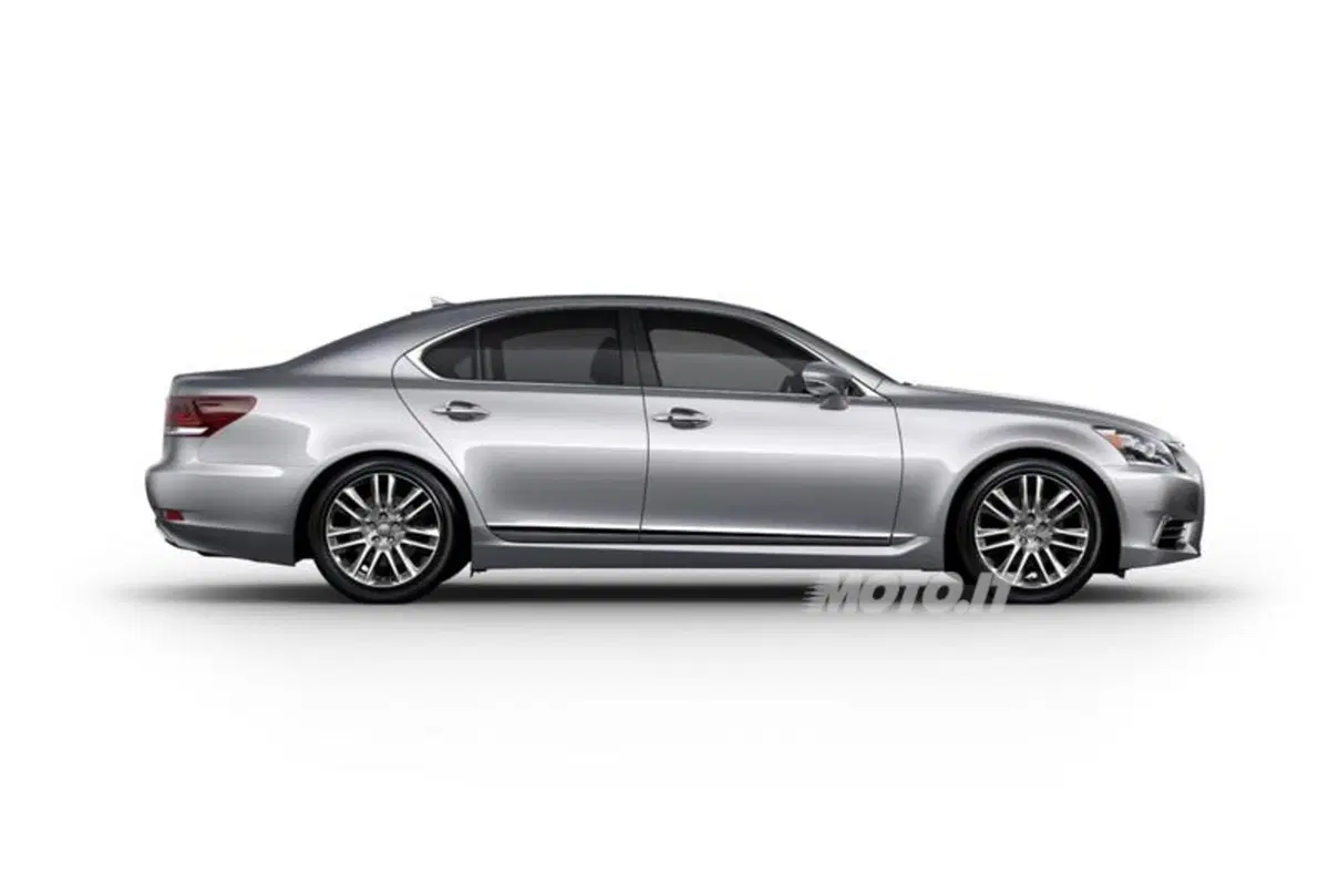 Lexus LS 600h restyling: listino prezzi (10)