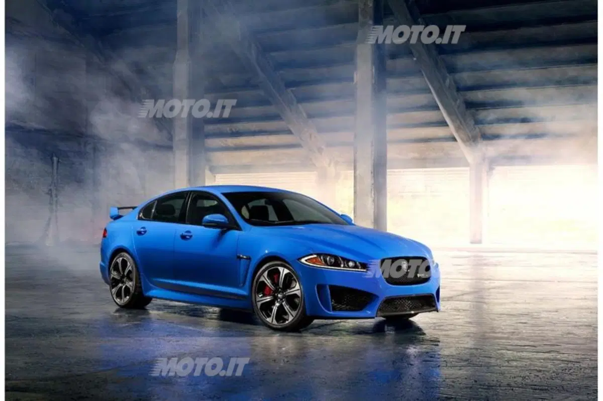 Jaguar XFR-S (9)