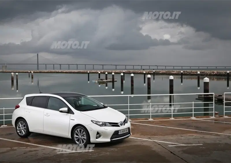 Nuova Toyota Auris: listino prezzi