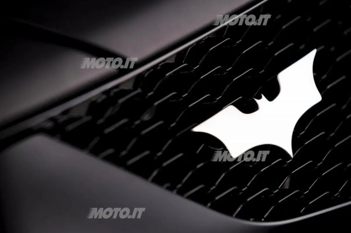 Nissan Juke Nismo Dark Knight Rises (13)