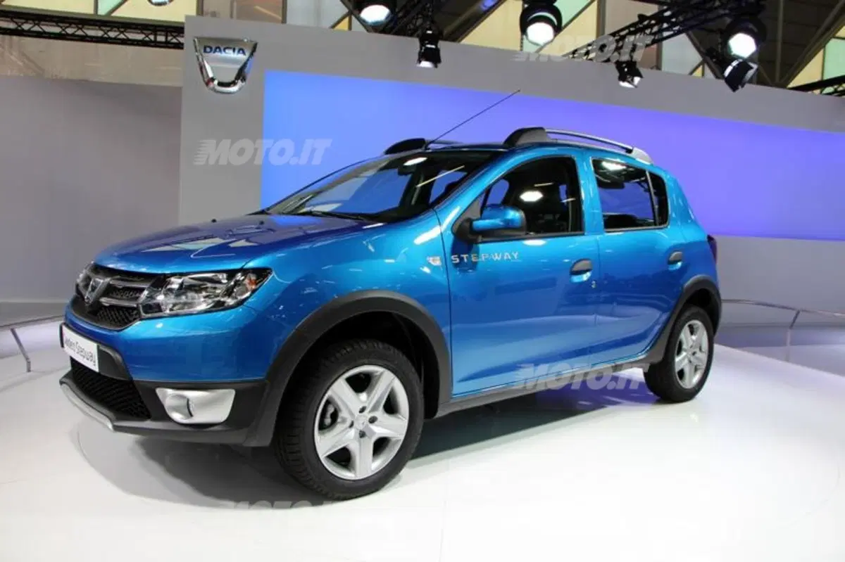 Dacia al Motor Show 2012 (7)