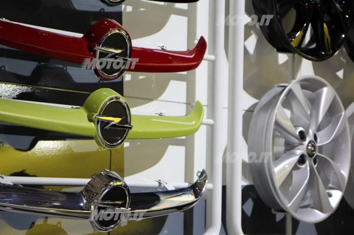 Opel al Motor Show 2012 (29)