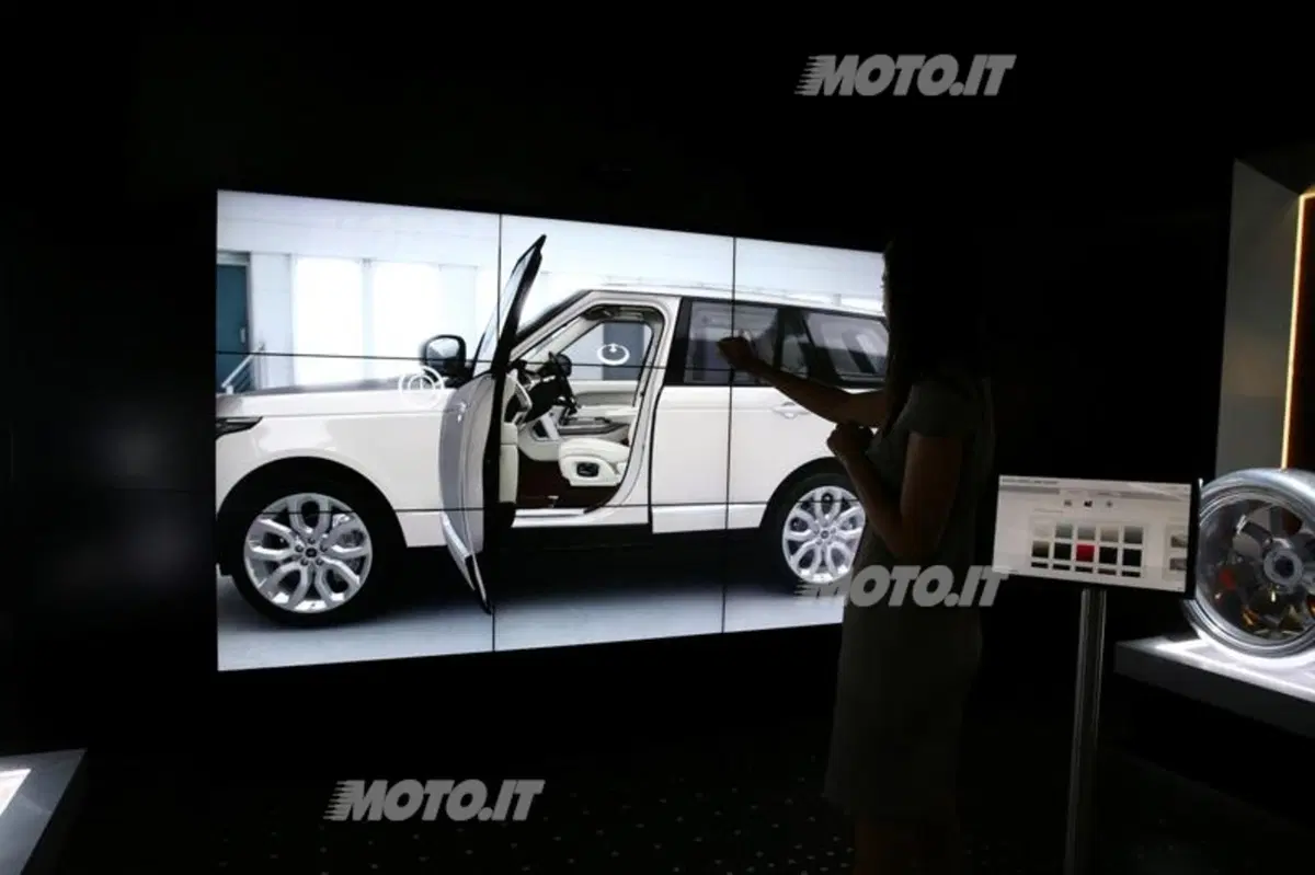 Jaguar -Land Rover Virtual Experience (2)