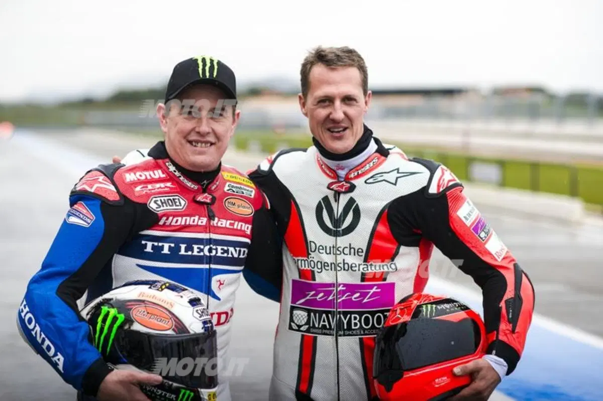 Schumacher, ancora in pista su due ruote (24)