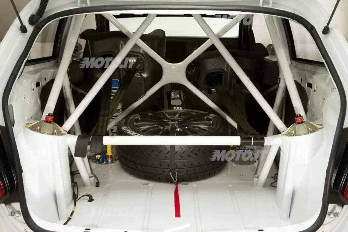 Volkswagen Polo R WRC: ecco la versione definitiva (12)