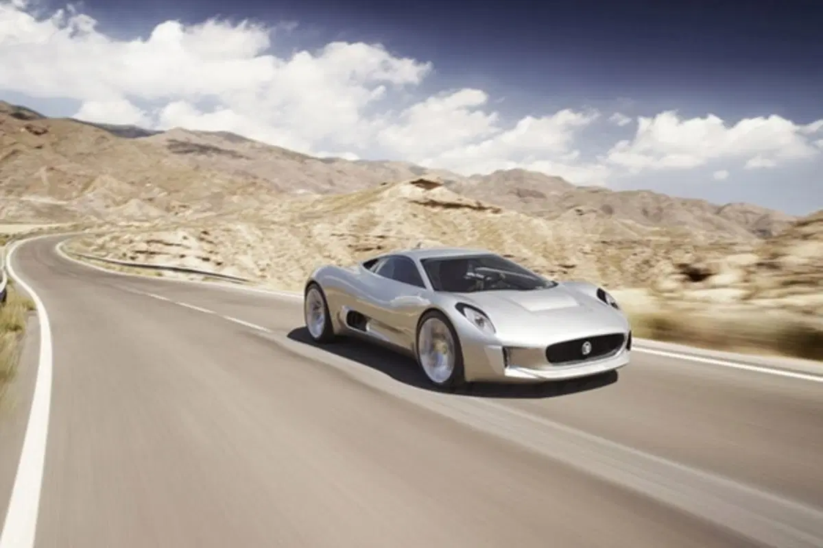 Jaguar C-X75: nessun futuro per la supercar britannica (2)