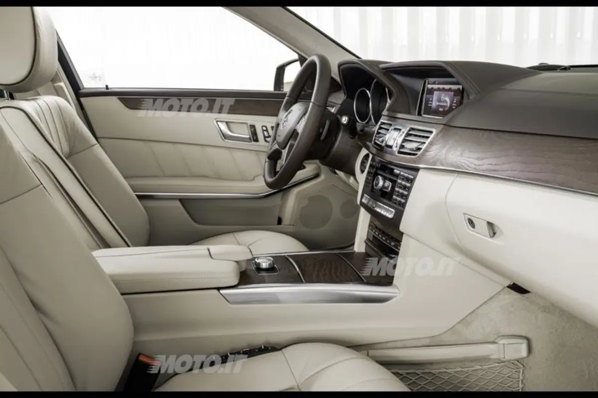 Mercedes-Benz Classe E restyling (45)