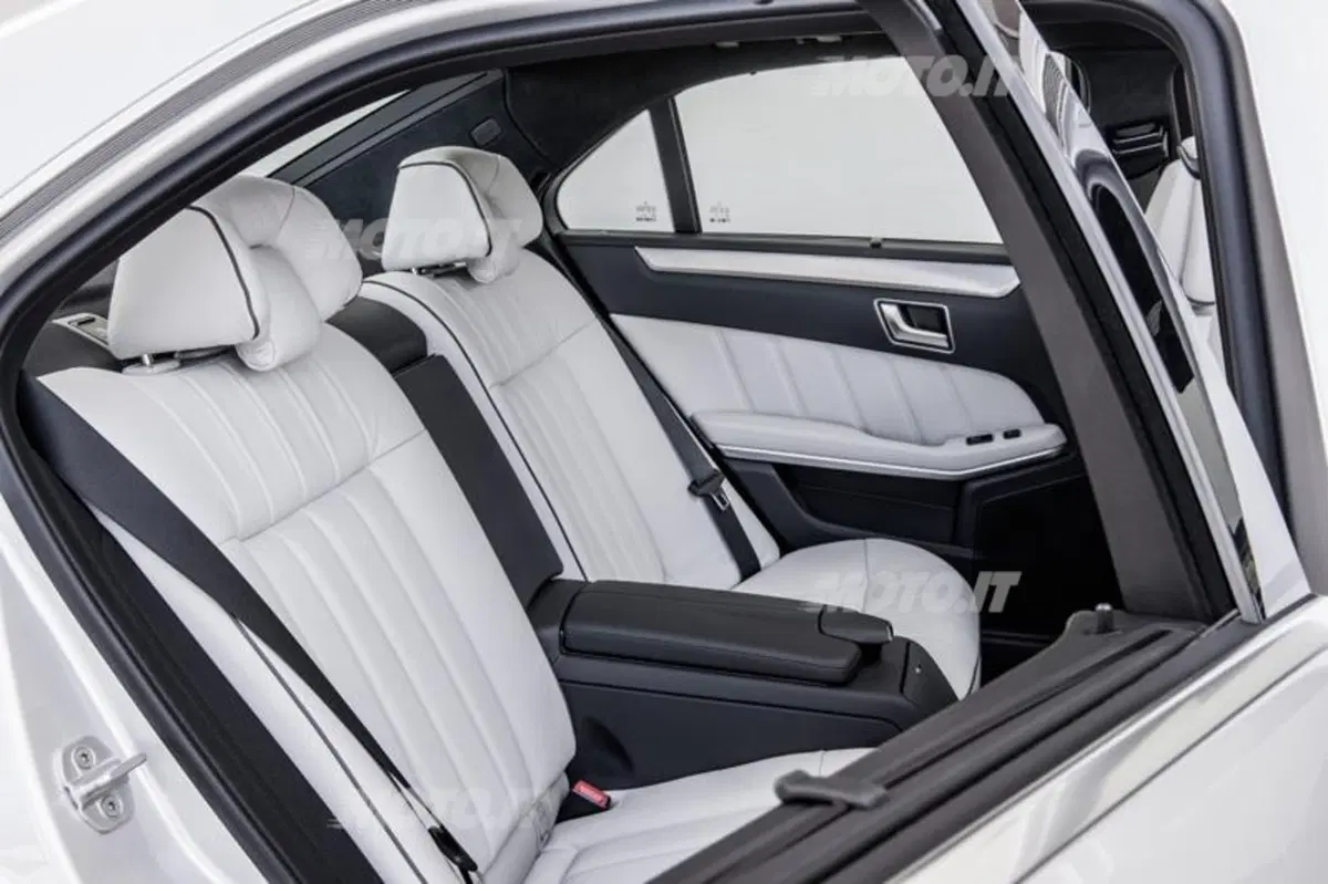 Mercedes-Benz Classe E restyling (50)