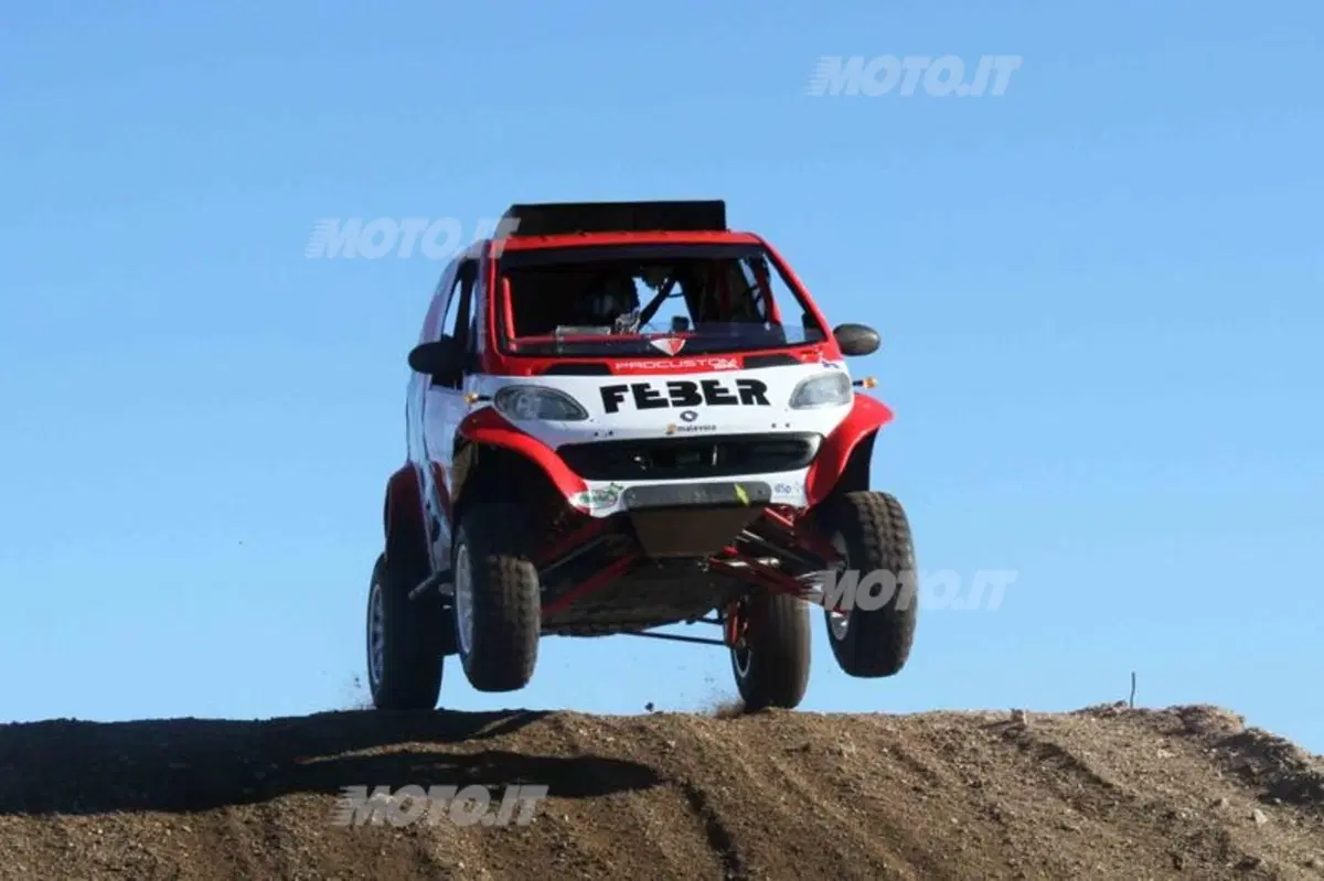 Dakar 2013: al via anche una smart (2)