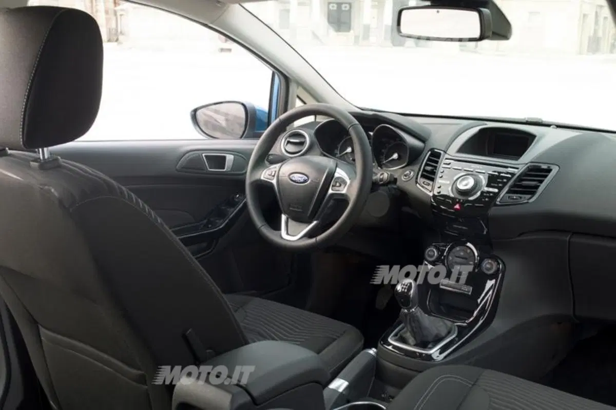 Ford Fiesta restyling (15)