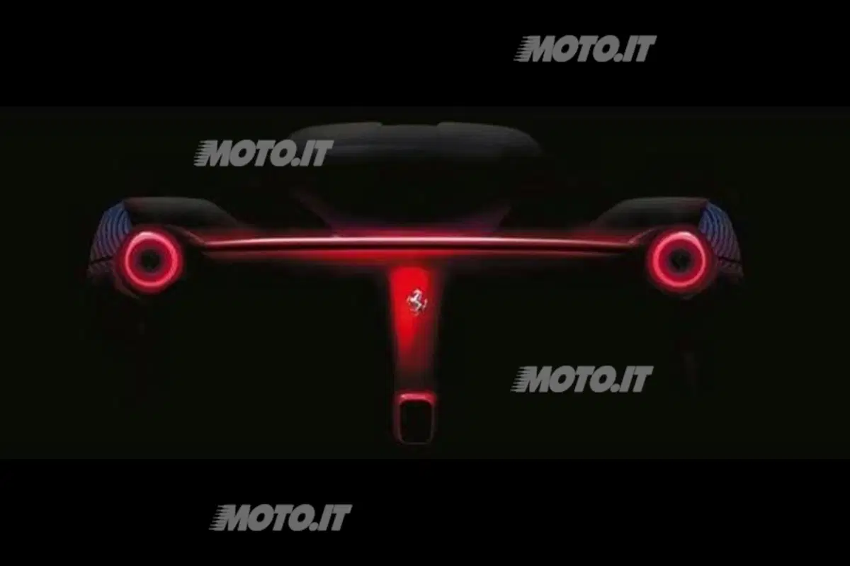 Ferrari: i primi teaser della nuova V12. Si chiamerà F150 (2)