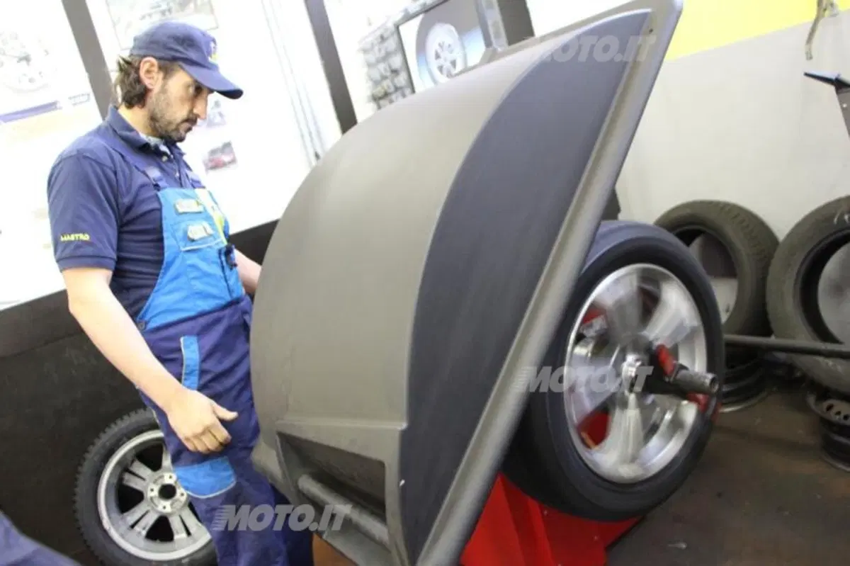 Gomme invernali: Michelin Alpin A4 sulla nostra Peugeot 208 (11)