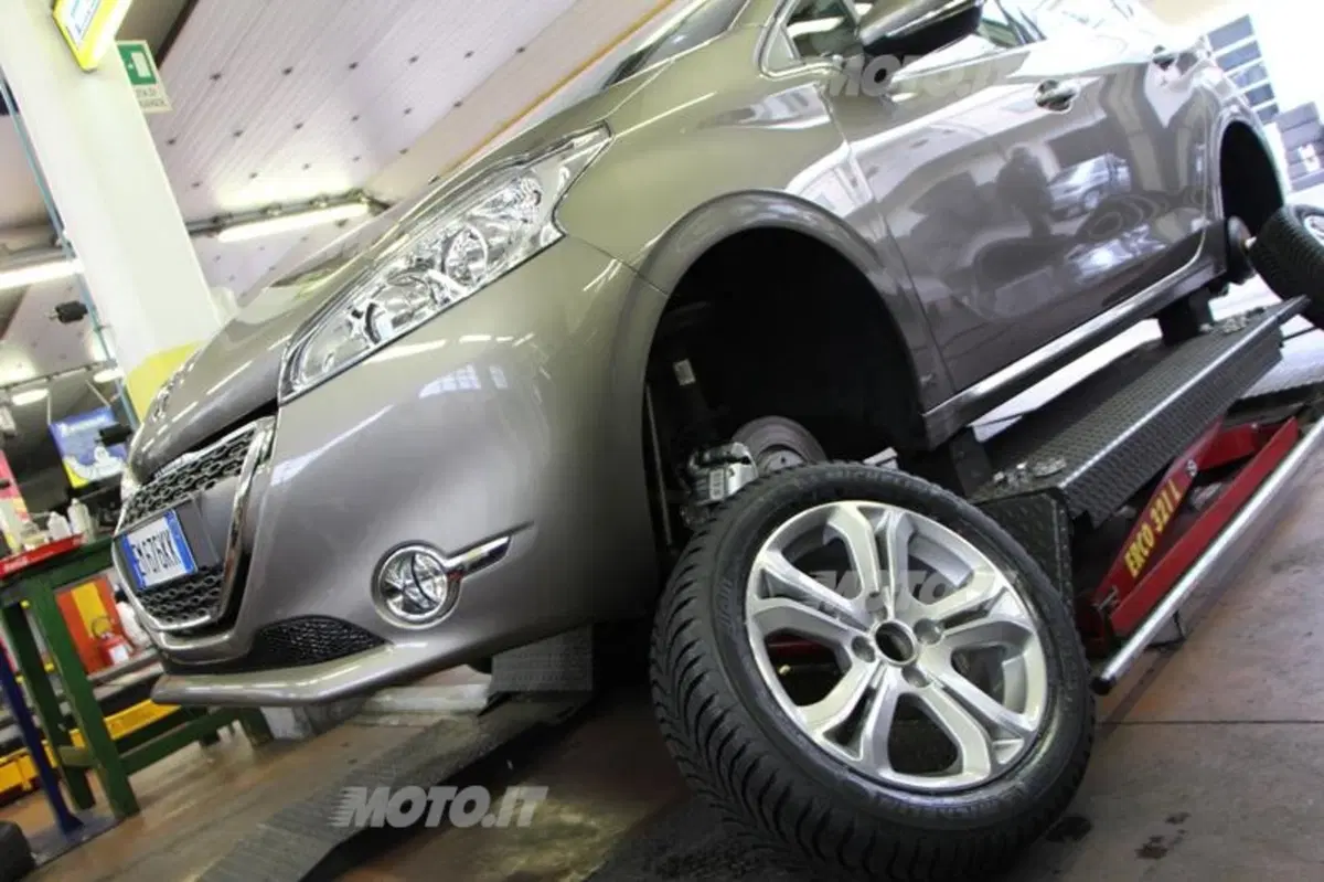 Gomme invernali: Michelin Alpin A4 sulla nostra Peugeot 208 (14)