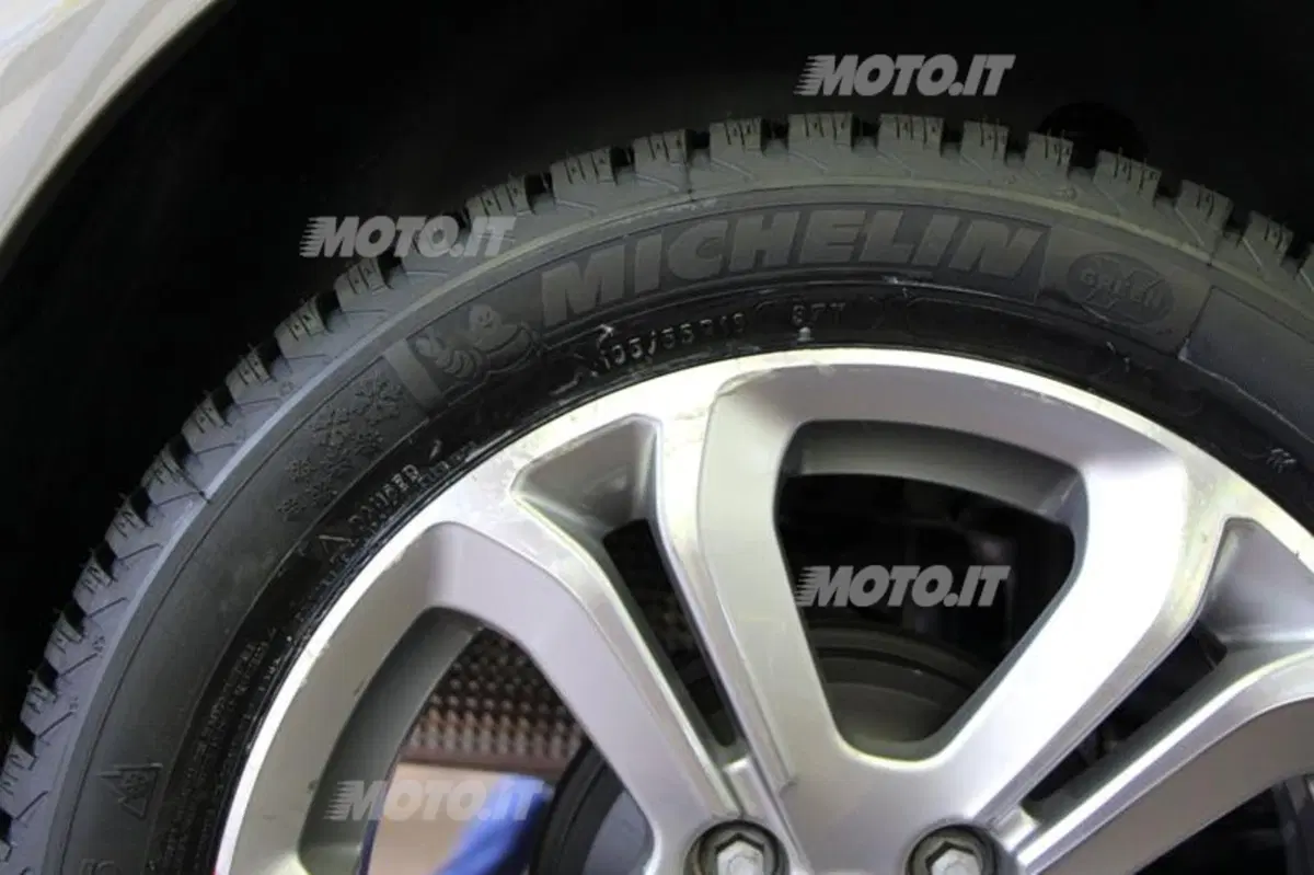 Gomme invernali: Michelin Alpin A4 sulla nostra Peugeot 208 (28)