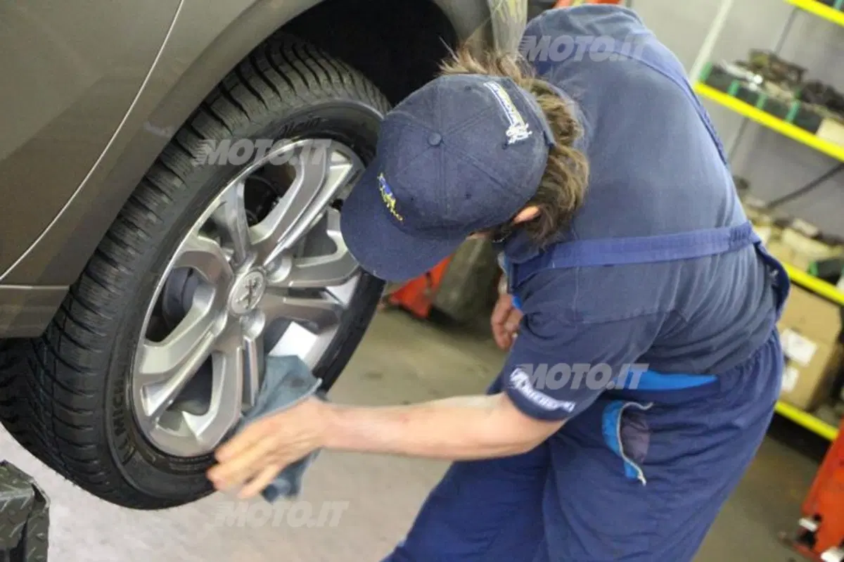 Gomme invernali: Michelin Alpin A4 sulla nostra Peugeot 208 (29)