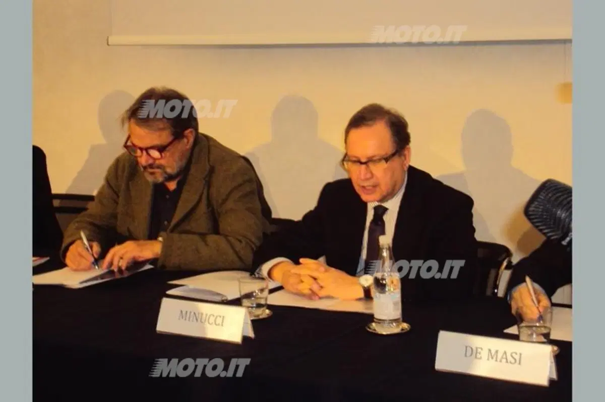 Oliviero Toscani firma la nuova campagna Ania per la sicurezza stradale (7)