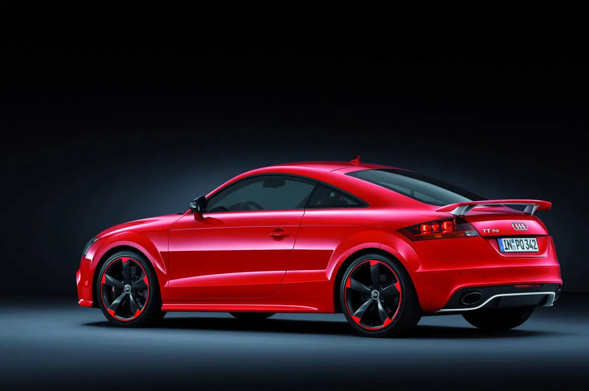 Audi TT RS plus: listino prezzi (2)
